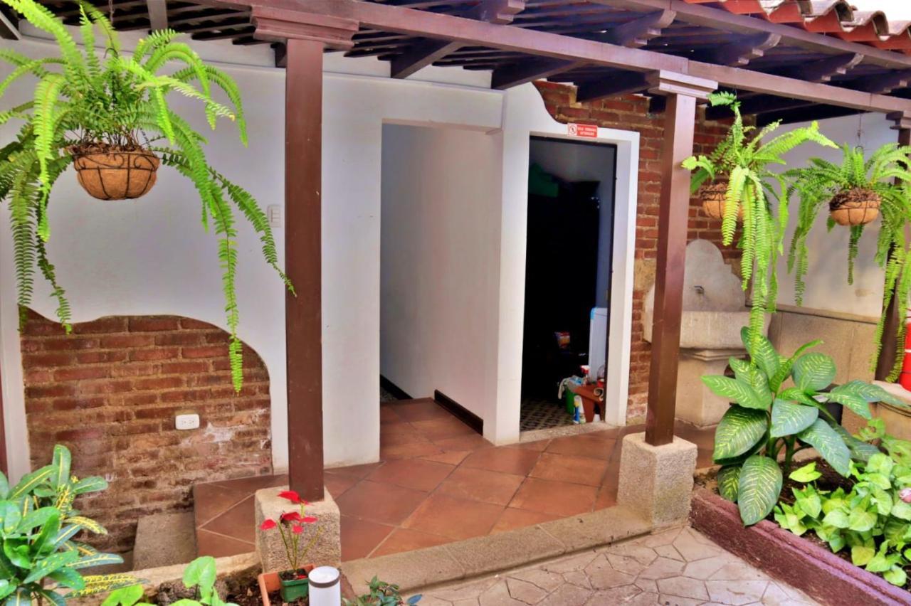 Hotel Posada El Arcangel 안티구아 과테말라 외부 사진